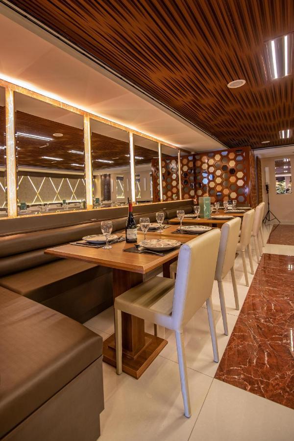 Ramada By Wyndham Manaus Torres Center Hotel ภายนอก รูปภาพ