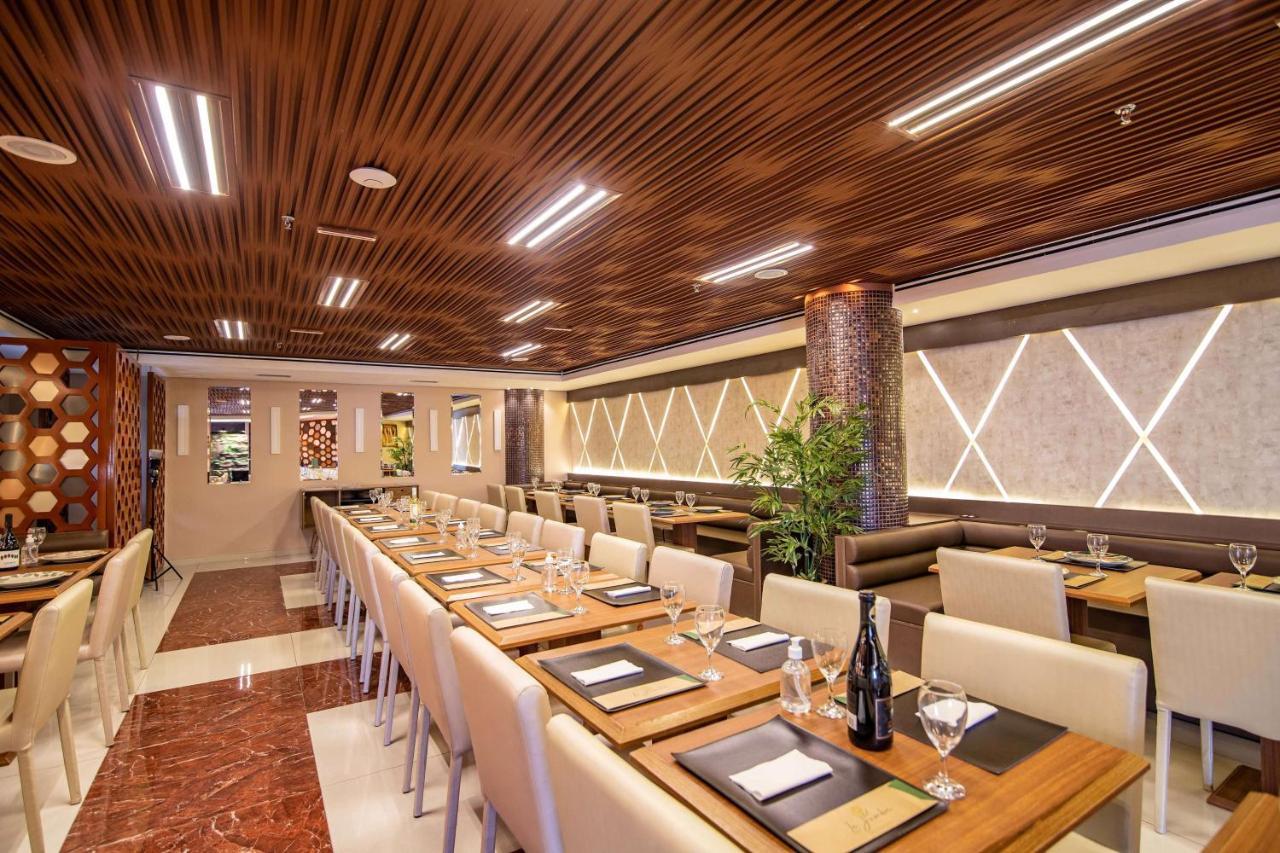 Ramada By Wyndham Manaus Torres Center Hotel ภายนอก รูปภาพ